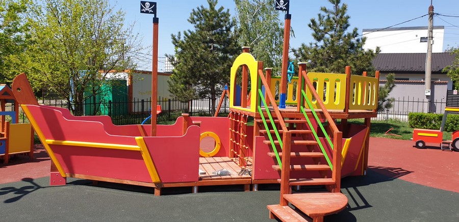 1.Echipament de joaca Vapor Echipament de joaca Vapor