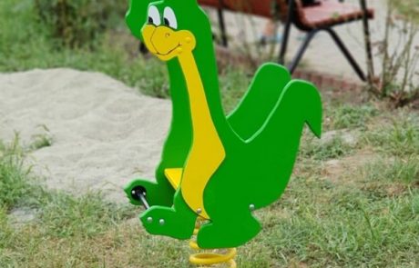 Amenajare locuri de joaca dino