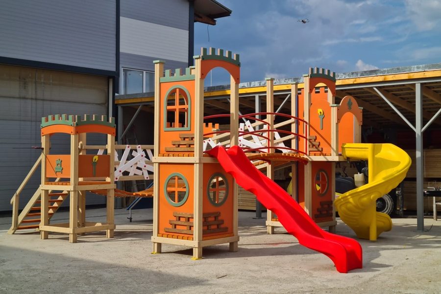 Complex Cetate 4 Turnuri