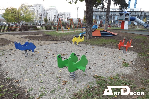 Balansoar pe arc avion Balansoar pe arc avion