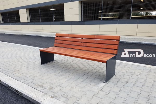 banca stradala in poiana Banca stradala in poiana