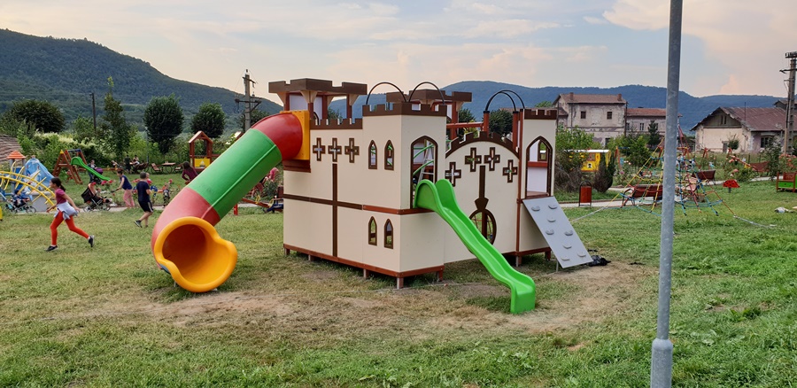 loc de joaca tematic pt copii loc de joaca pentru copii tematic