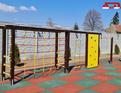 Echipament pentru catarat din lemn