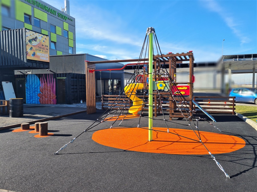 Cataratoare Piramidala